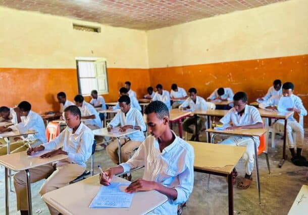 تلقت لجنة المعلمين شكاوى تشكك في نزاهة نتائج امتحانات الشهادة السودانية.